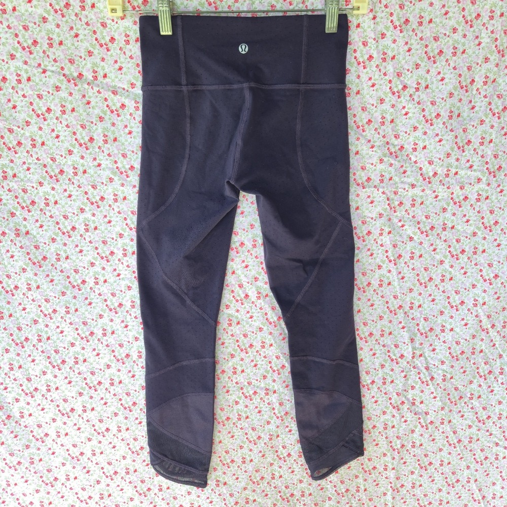 Lululemon Emerge Renewed Crop Leggings Nightfall Purple Mesh Dot Size 2 Yoga